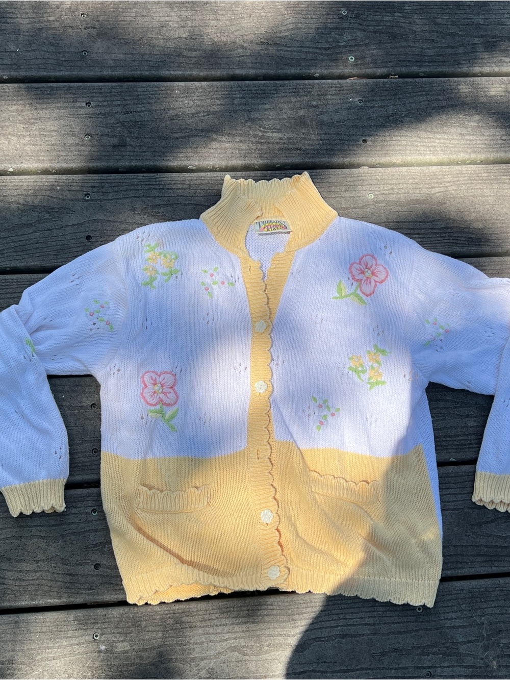 Threads Kids: Vintage Yellow & White Floral Knit Cardigan. Kids Size Small (7-8)